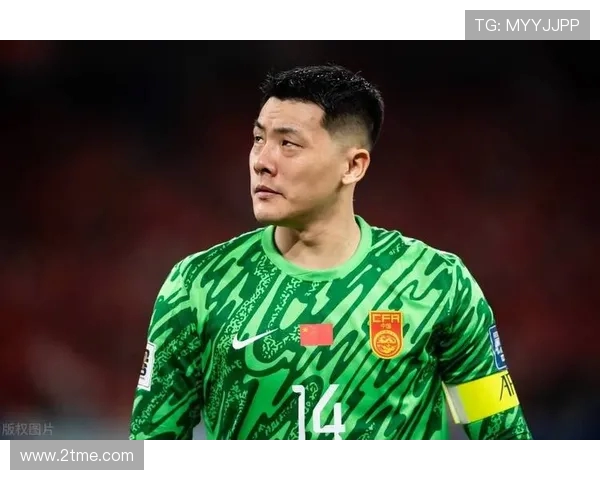 中国足坛出场王王大雷荣获446与450场纪念球衣见证传奇历程 中国足坛出场王王大雷荣获446与450场纪念球衣见证传奇历程