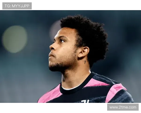 麦肯尼遭遇种族歧视事件 帕尔马俱乐部强烈谴责一切歧视行为 麦肯尼遭遇种族歧视事件 帕尔马俱乐部强烈谴责一切歧视行为