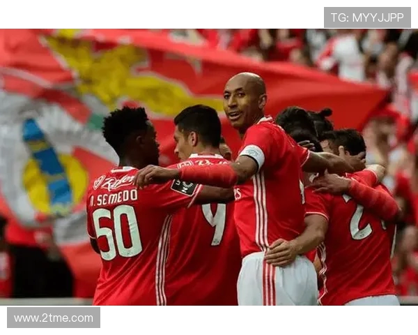 鲁伊科斯塔表示若B席愿回归本菲卡俱乐部将全力以他为核心打造新阵容 鲁伊科斯塔表示若B席愿回归本菲卡俱乐部将全力以他为核心打造新阵容