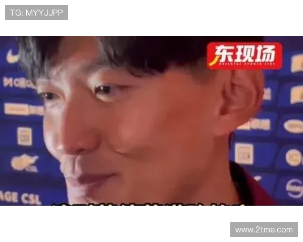 颜骏凌激动晒与偶像范德萨合影感慨多年努力终获回报